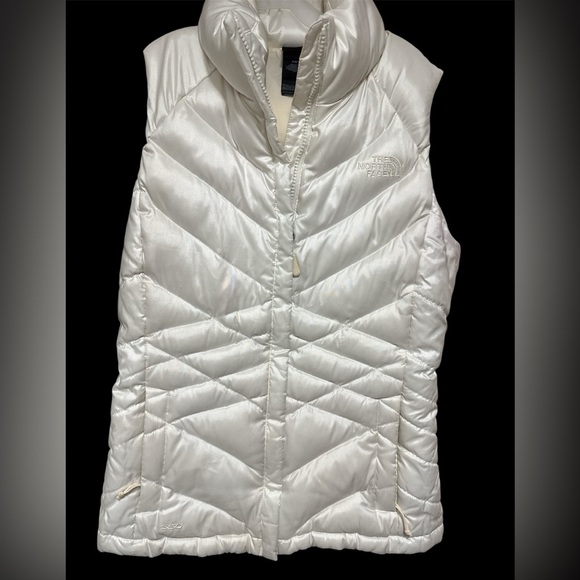 The North Face Other - The North Face Ivory Quilted Vest
